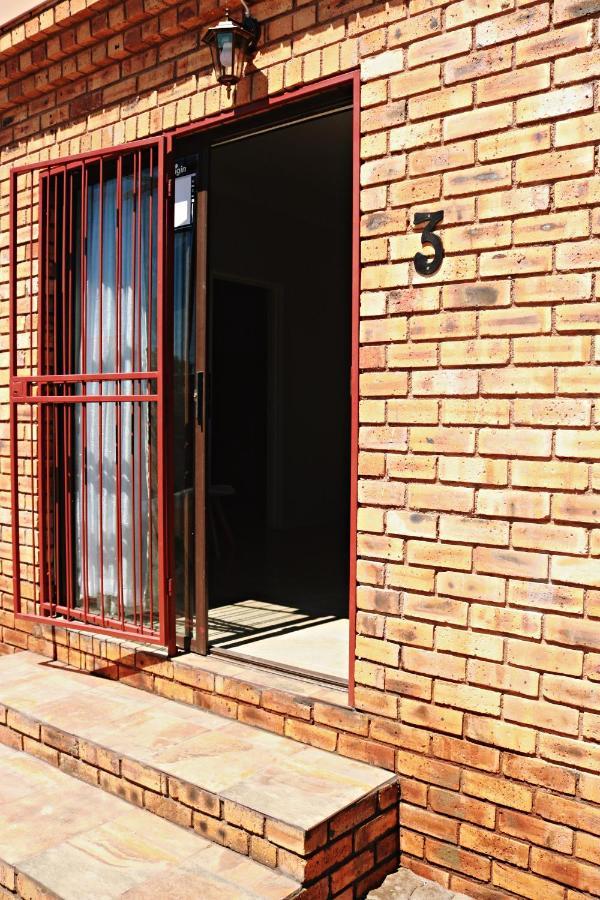 My Guesthouse Kimberley Exterior foto